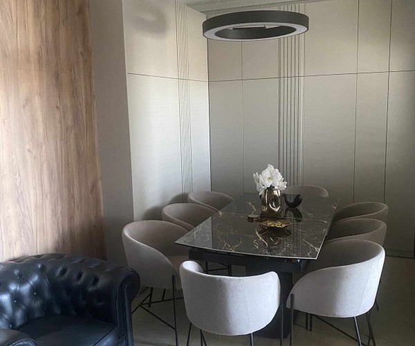 Ανοιγόμενη ντουλάπα Entry 108