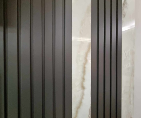 Σύνθεση Miranda 208