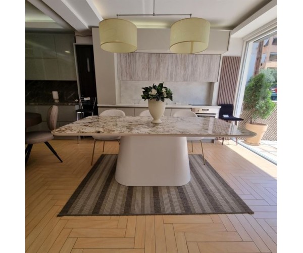 Τραπεζαρία Blake 158