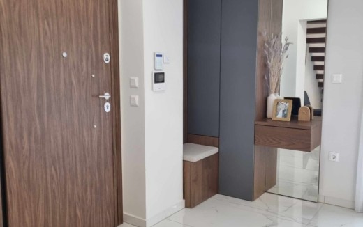 Ποιο έπιπλο εισόδου ταιριάζει στον χώρο σας;