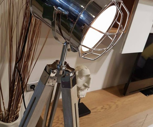 Τρίποδο Φωτιστικό 020