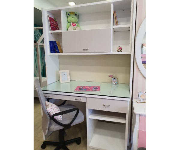 Γραφείο Holland  359